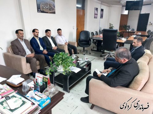 دکتر کیانی مدیرکل بهزیستی استان با فرماندار کردکوی دیدار و گفتگو کردند