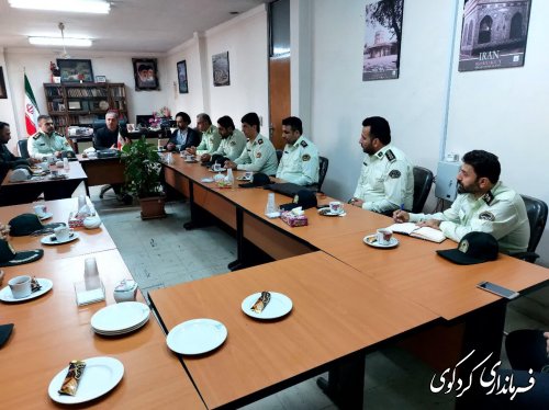  مدیریت هوشمندانه نیروی انتظامی  نقش  تعیین کننده ای در ایجاد امنیت و احساس امنیت در بین شهروندان دارد