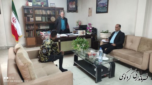 جمعی از شهروندان بصورت جداگانه با فرماندار دیدار و گفتگو کردند