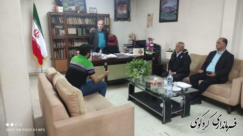 جمعی از شهروندان بصورت جداگانه با فرماندار دیدار و گفتگو کردند