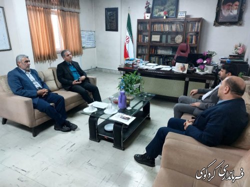 واگذاری تسهیلات به علاقمندان به پروش ماهیان خاویاری در سطح شهرستان توافق شد