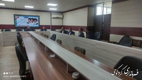 در کارگروه اشتغالزایی  شهرستان تاکنون۱۶۰ میلیارد تومان از منابع مختلف با اشتغالزایی ۷۰۰ نفر جذب شده است.