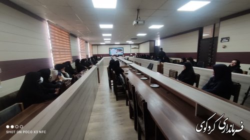 نقش زنان در مدریت و تحولات اداری مهم و سازنده است