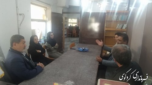 کتاب و کتابخوانی مردم سنگ بنایی مهم در همه تحولات جامعه بشری است