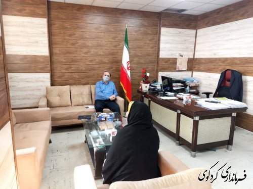  ﻿ جمعی از شهروندان بصورت جداگانه با فرماندار دیدار و گفتگو کردند