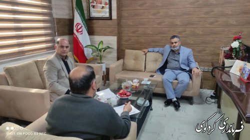 تعدادی از شهروندان کردکوی بامهندس شریفی معاون فرماندار شهرستان دیدار و گفتگو کردند