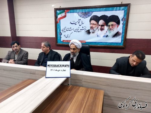 حفظ هویت ملی و غیرت دینی نظام اسلامی را در مواجهه با دشمنان بیمه می کند.