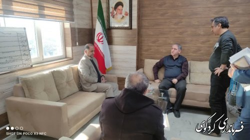 در آخرین صبح  سه شنبه دی ماه سال جاری مردم با فرماندار دیدار کردند