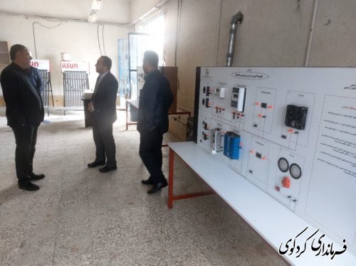 بازدید فر فرماندار کردکوی از کارگاه های آموزشی مرکز آموزش فنی و حرفه ای برادران .