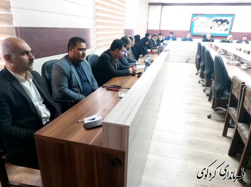 وحدت و یکپارچگی؛ در میان مردم بودن و با مردم زندگی کردن است
