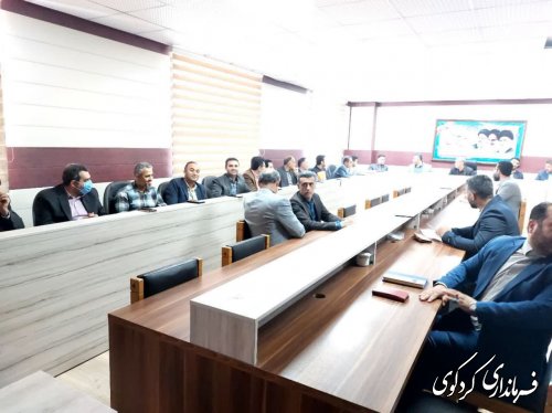 مدیران ادارات در اداره امور  و تصمیم گیریها برنامه محور باشند. 