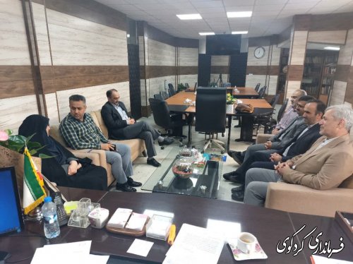 دیدار فرماندار با رئیس مرکز تحقیقات و آموزش کشاورزی و منابع طبیعی استان گلستان