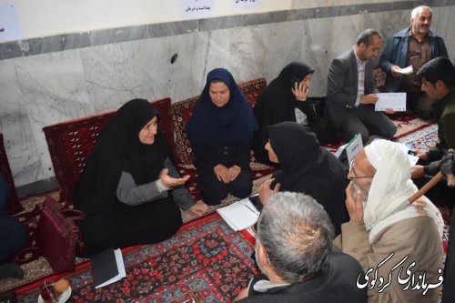 مسائل و مشکلات روستای حاجی آباد دشت در برنامه ای به نام "کاروان خدمت " مورد برسی و رسیدگی قرار گرفت.