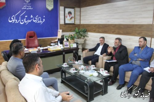 دیدار و گفتگوی مدیرکل پخش فرآورده های نفتی منطقه گلستان و هیات همراه با فرماندار کردکوی