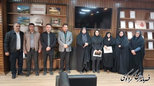 تکریم مادران و همسران شهدای منتسب در شهرداری کردکوی