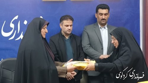نشست تبیین نقش ارزنده بانوان در مشارکت حد اکثری در انتخابات برگزار شد 