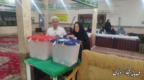گزارش تصویری // حضور پرشور کردکویی ها در پای صندوق اخذ رای