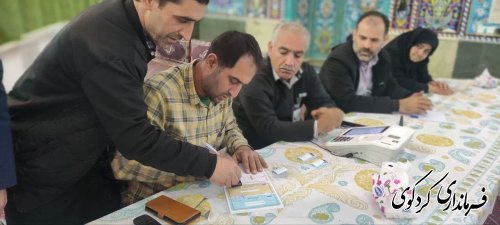 گزارش تصویری // حضور پرشور مردمان روستای دنگلان در پای صندوق اخذ رای