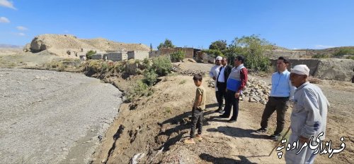  بازدید فرماندار شهرستان مراوه تپه از وضعیت خرابی های روستای آق قلعه قازاتقایه در سیل اخیر 