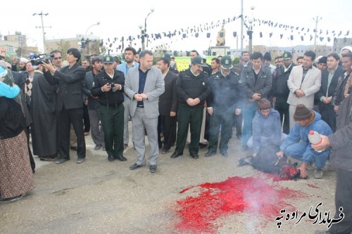 پرچم سرخ ایستادگی و شهادت امام حسین (ع) میهمان شهر مراوه تپه 