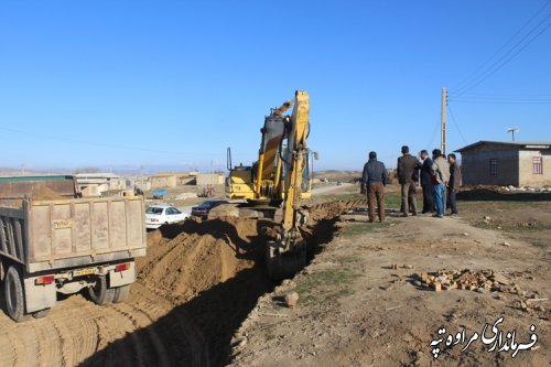 بازدید فرماندار مراوه تپه از پروژه گازرسانی روستای شارلوق 