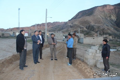 بازدید فرماندار مراوه تپه از عملیات بهسازی راه روستای پست دره بالا 