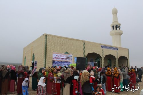 برگزاری همایش پیاده روی خانوادگی در روستای دیکلی داش شهرستان مراوه تپه