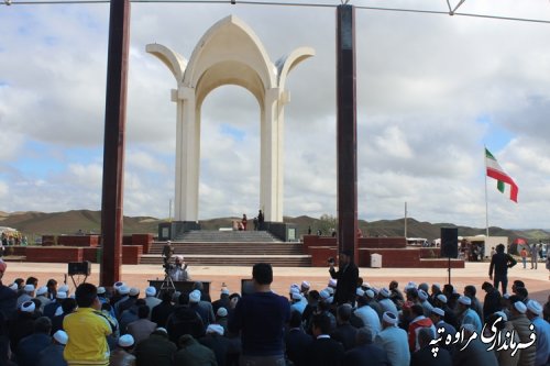 نشست علمی علماء و روحانیون اهل سنت در آرامگاه مختومقلی فراغی 