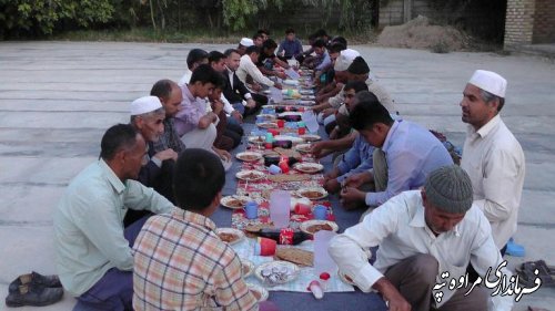 حضور فرماندار مراوه تپه در مراسم افطار روستای فرق سر پایین 