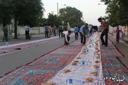 برگزاری مراسم و ضیافت بزرگ افطاری در شهرستان مراوه تپه