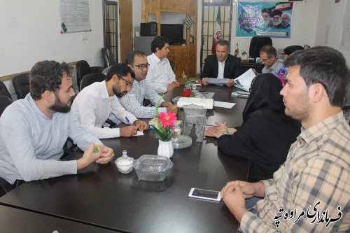 جلسه فرماندار شهرستان مراوه تپه با کارکنان فرمانداری بمناسبت هفته دولت برگزار شد.