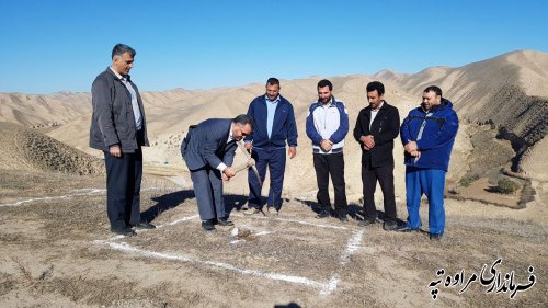 نصب دکل دستگاه دیجیتال در روستای قرناق کلنگ زنی شد. 