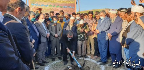   کلنگ احداث۶۴ واحد مسکونی تخریب رانش زمین روستای آق امام بخش گلیداغ شهرستان مراوه تپه به زمین زده شد