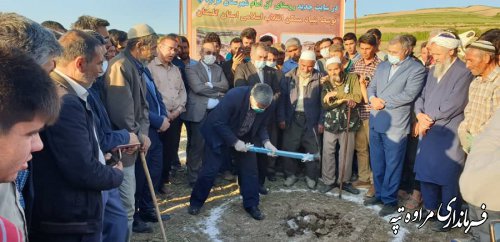   کلنگ احداث۶۴ واحد مسکونی تخریب رانش زمین روستای آق امام بخش گلیداغ شهرستان مراوه تپه به زمین زده شد