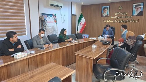 ملاقات مردمی فرماندار مراوه‌تپه با تعدادی از اهالی این شهرستان در آستانه دهه فجر