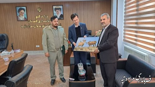 فرماندار شهرستان مراوه‌تپه از طرف دست اندرکاران محیط زیست مورد تجلیل قرار گرفت
