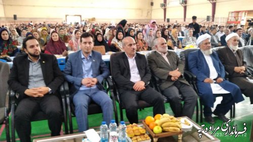 در وصف جایگاه معلم زبان قاصر است
