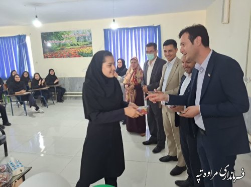 عفت بانوان همچون مروارید و حجاب صدف محافظ آن است