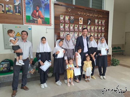 تجلیل از دختران پرسنل فرمانداری شهرستان مراوه‌تپه