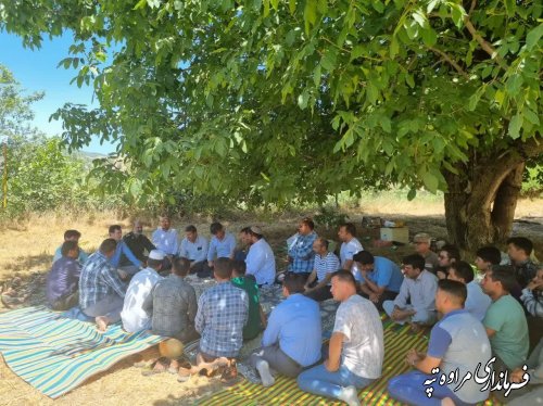 دهیاران باید در همه امور الگوی روستا باشند