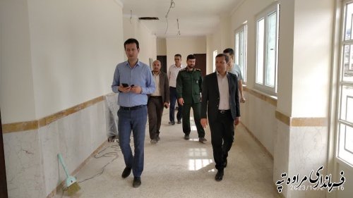 بازدید فرماندار شهرستان مراوه‌تپه از مدرسه روستای کنت یری گلیداغ