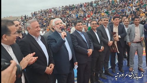 گزارش تصویری /مراسم رسمی ۲۹۱ مین سالروز تولد مختومقلی فراغی شاعر و عارف شهیر ایرانی ترکمن