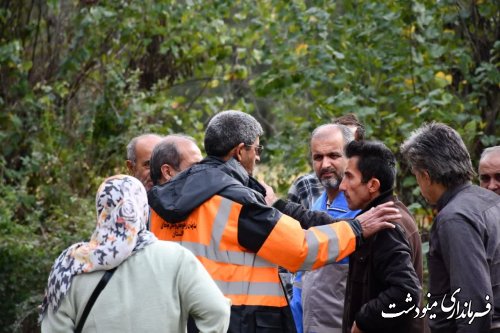 بازدید فرماندار شهرستان مینودشت از مناطق آسیب دیده در سیلاب شب گذشته