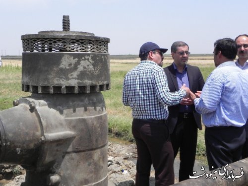 بازدید فرماندار مینودشت از چاه آب شرب روستای قلمی 