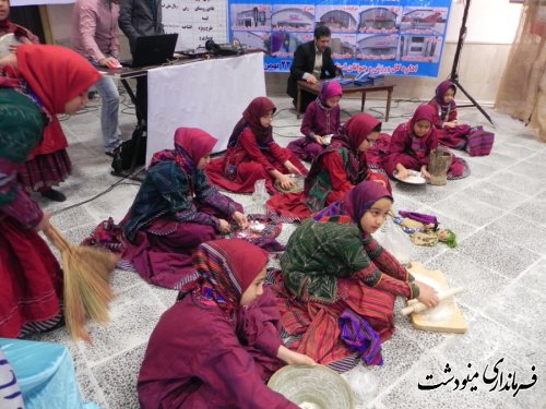 معاون سیاسی و امنیتی استانداری گلستان گفت: دهه فجر فرصتی است که خدمات دولت و نظام جمهوری اسلامی ایران به مردم اعلام می شود و مردم باید قدر این نعمت ال