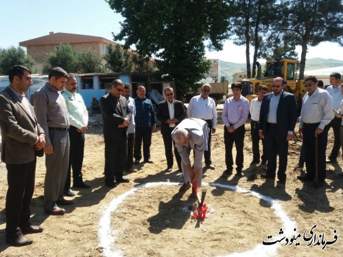 کلنگ احداث مدرسه شش کلاسه هاجر در مینودشت به زمین زده شد