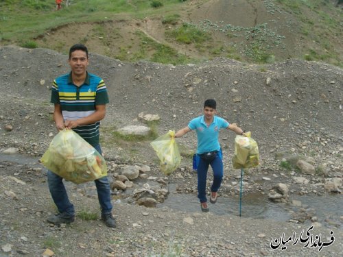 پاکسازی منطقه گردشگری النگ رامیان از زباله / گزارش تصویری