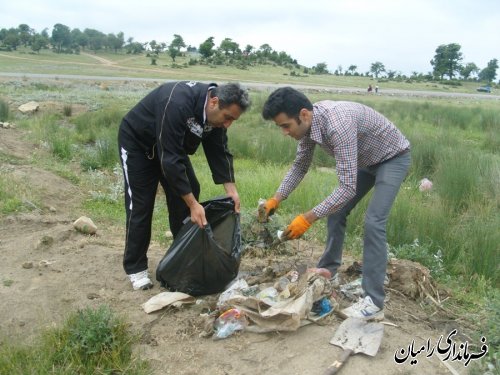 پاکسازی منطقه گردشگری النگ رامیان از زباله / گزارش تصویری