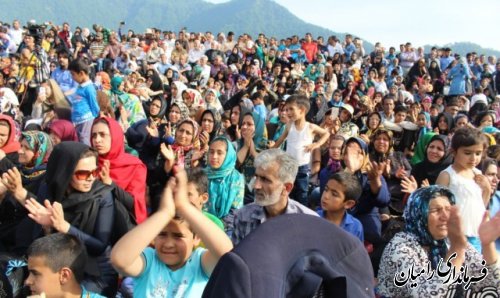 برگزاری پنجمین جشنواره توت فرنگی در روستای شفیع آباد 