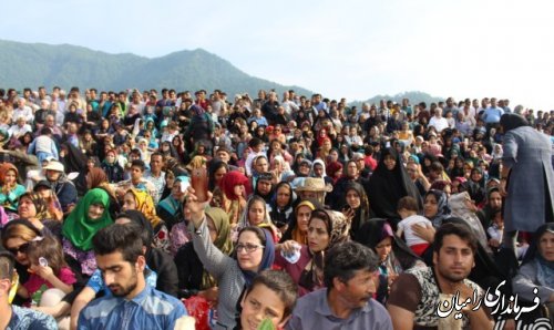 برگزاری پنجمین جشنواره توت فرنگی در روستای شفیع آباد 